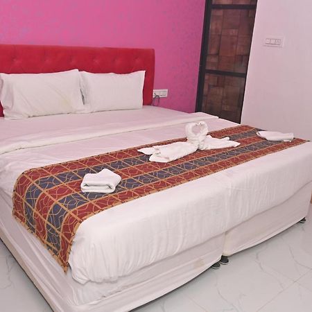 Hotel Apni Haveli Удайпур Екстер'єр фото